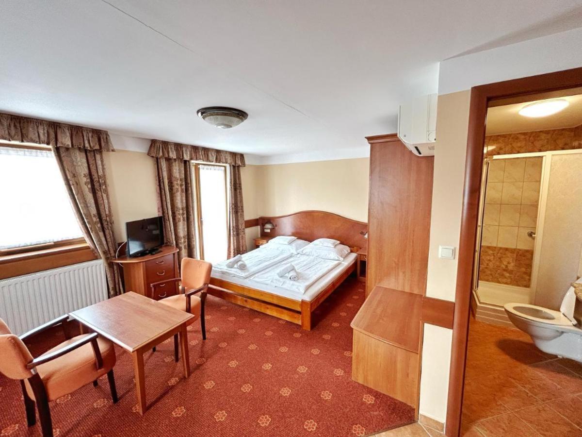 Bed and Breakfast Fonix Wellness *** 1 A Epulet Héviz Zewnętrze zdjęcie