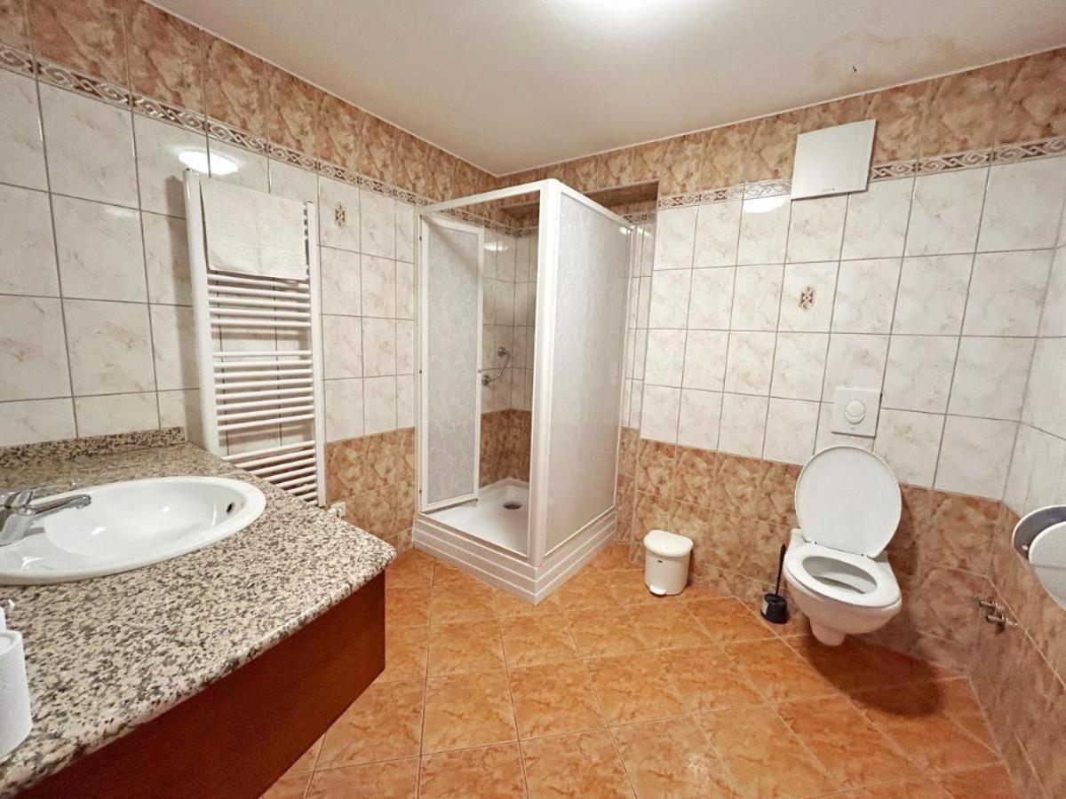 Bed and Breakfast Fonix Wellness *** 1 A Epulet Héviz Zewnętrze zdjęcie
