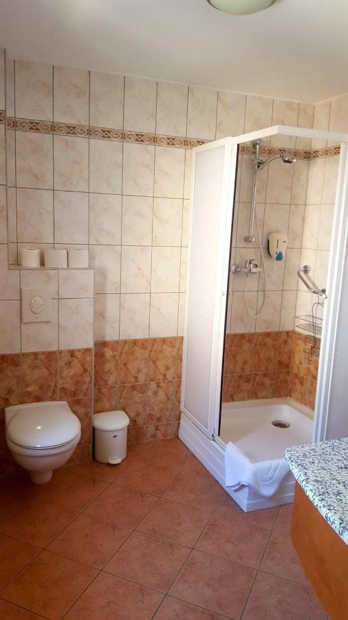 Bed and Breakfast Fonix Wellness *** 1 A Epulet Héviz Zewnętrze zdjęcie