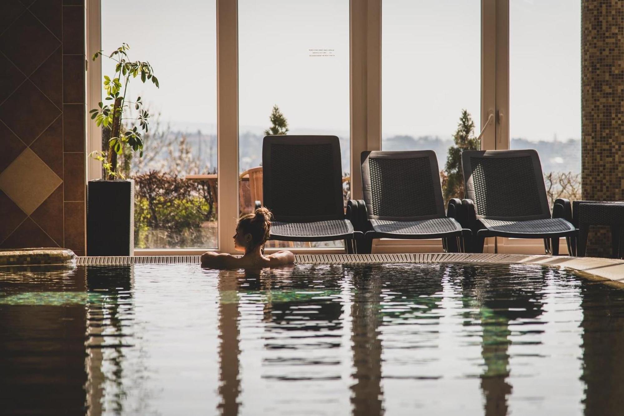 Bed and Breakfast Fonix Wellness *** 1 A Epulet Héviz Zewnętrze zdjęcie
