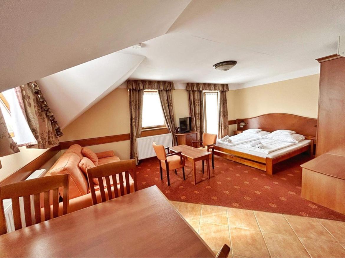 Bed and Breakfast Fonix Wellness *** 1 A Epulet Héviz Zewnętrze zdjęcie