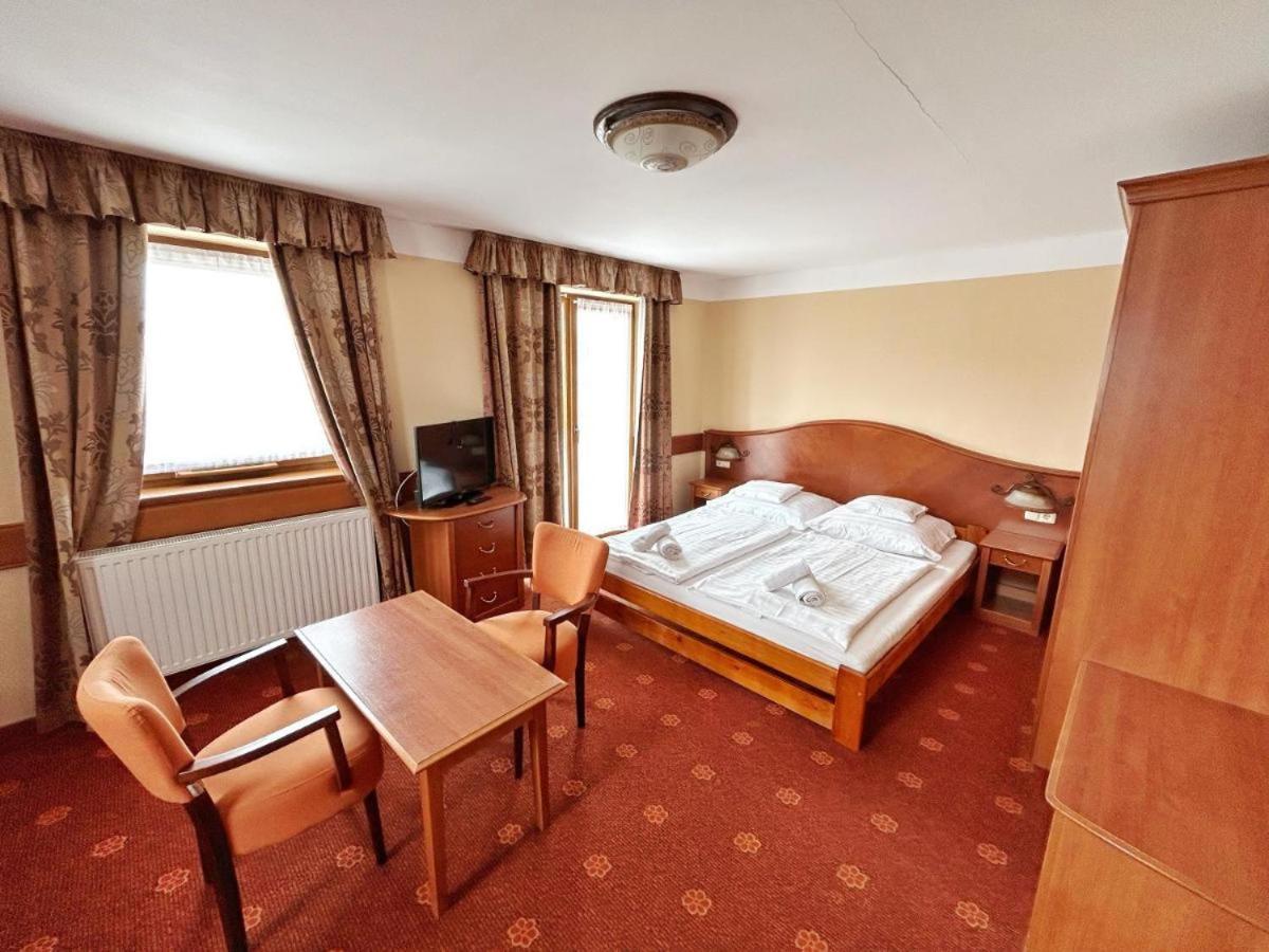 Bed and Breakfast Fonix Wellness *** 1 A Epulet Héviz Zewnętrze zdjęcie
