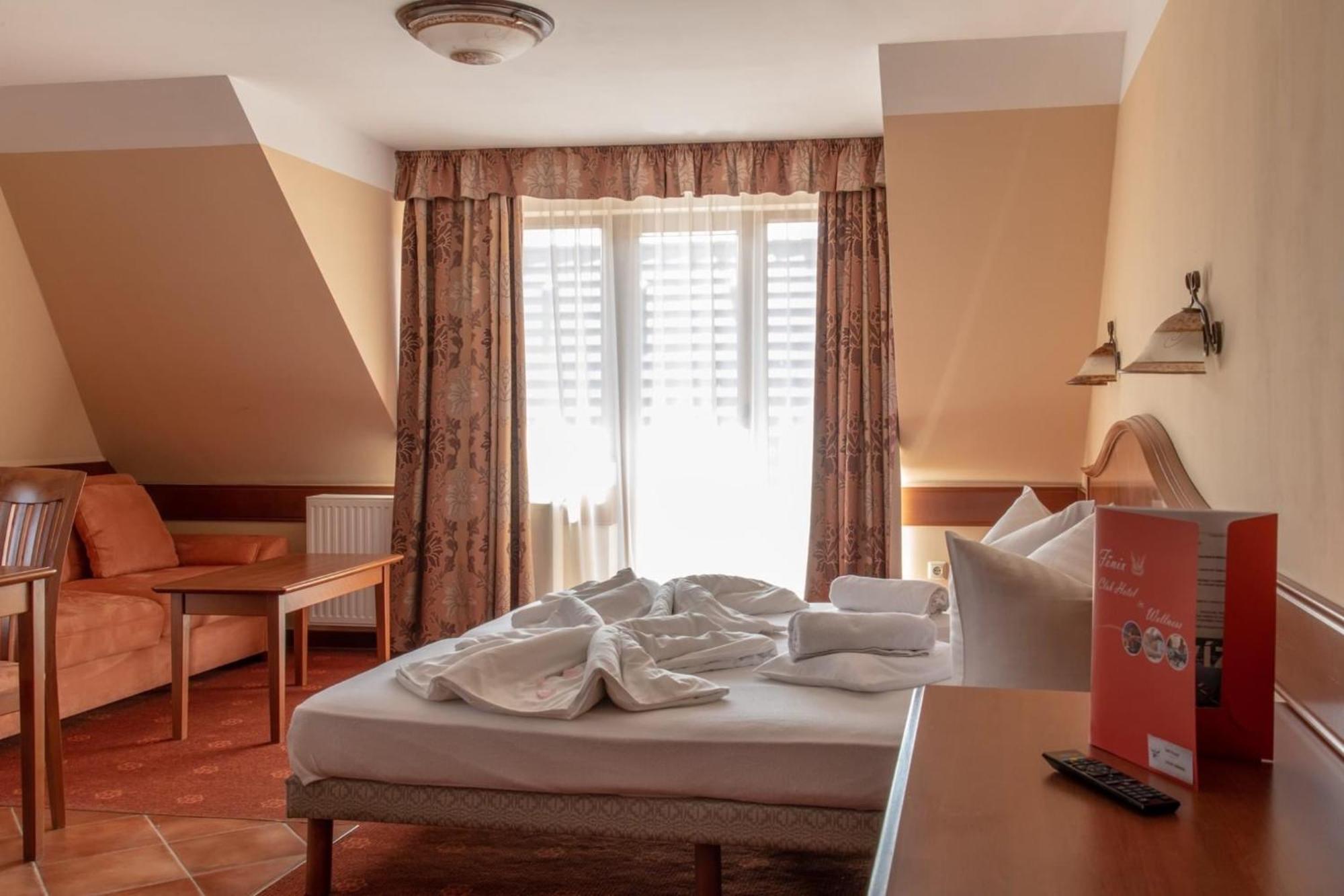 Bed and Breakfast Fonix Wellness *** 1 A Epulet Héviz Zewnętrze zdjęcie