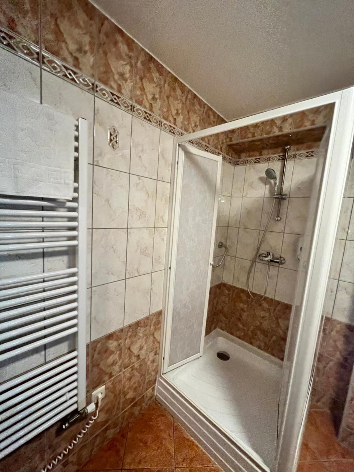 Bed and Breakfast Fonix Wellness *** 1 A Epulet Héviz Zewnętrze zdjęcie